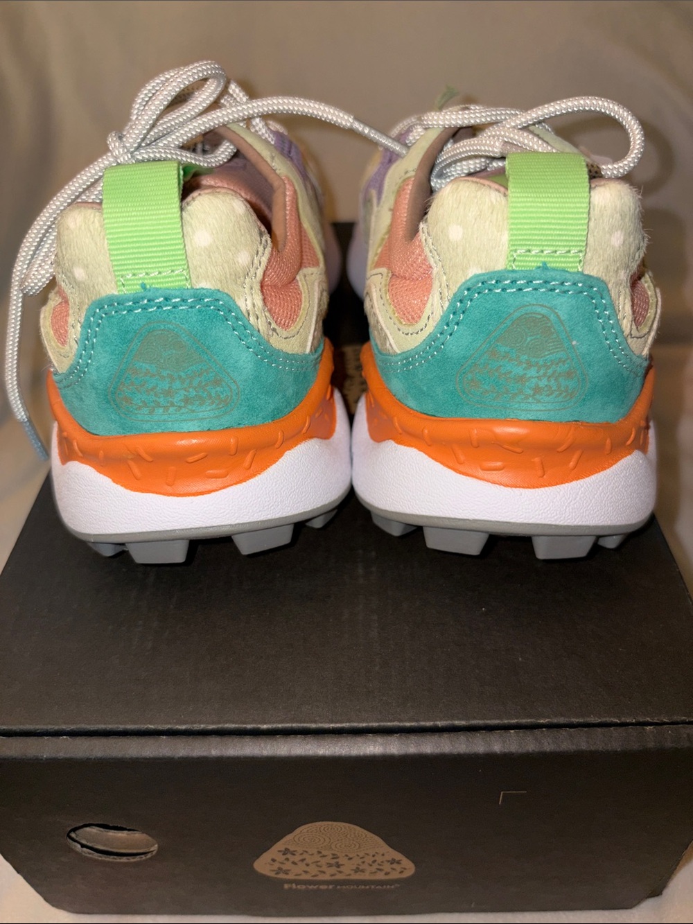 NWT Flower Mountain Yamano 3 Sneaker in LIGHT GREY-WHITE - Picture 11 of 14